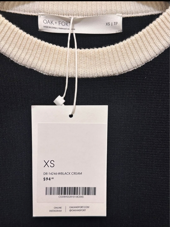 NWT OAK + FORT Black Knit Long-Sleeve Pleated-Hem Dress with Cream Trim - Picture 4 of 4